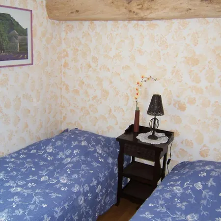 Kleines Gaestezimmer Mit Zwei Einzelbetten By Interhome * Labruguière